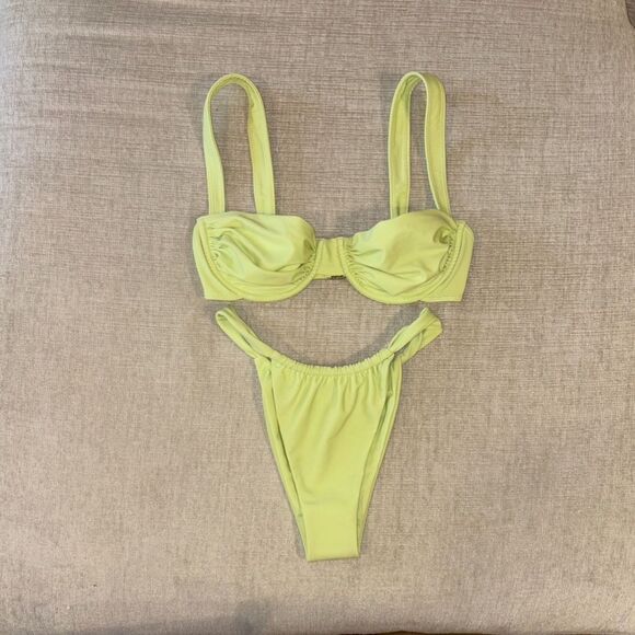 Belle the Label M/XS Bikini Set Oracle Top Bare Bottom Honeydew Medium XS FP NEW - Picture 7 of 13